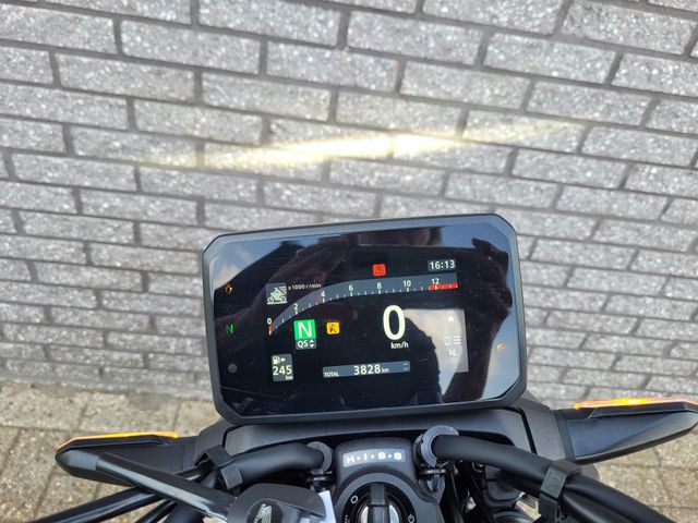 honda - cb-1000-hornet