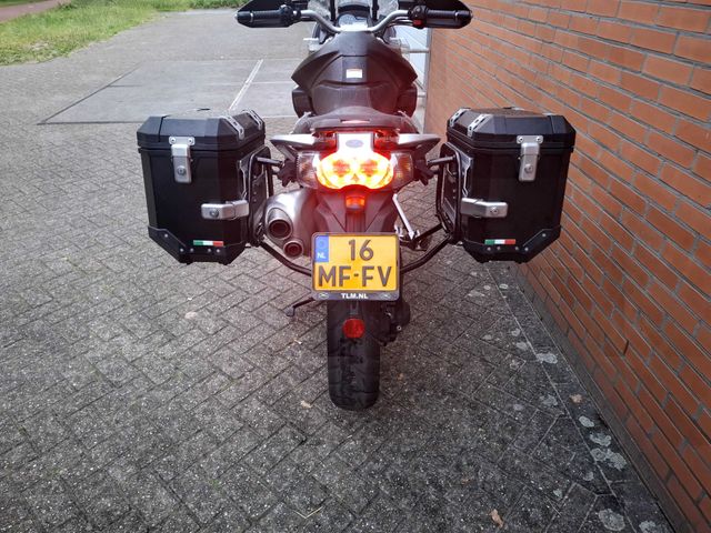 moto-guzzi - stelvio-1200-8v-ntx