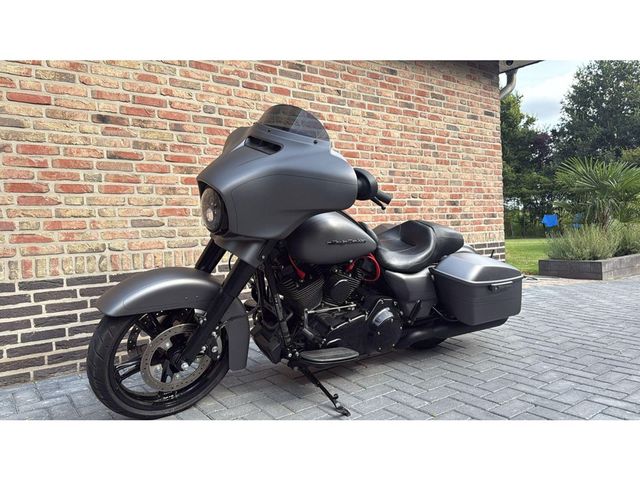 harley-davidson - street-glide-special-flhxs