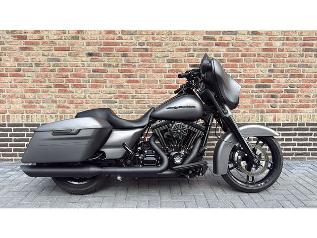 harley-davidson - street-glide-special-flhxs