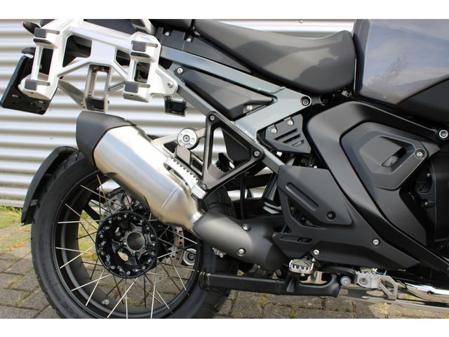 bmw - r-1300-gs-adventure