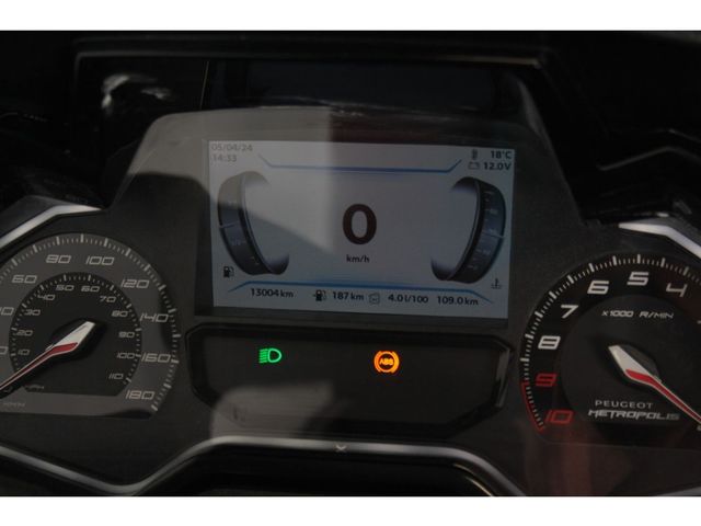 peugeot - metropolis