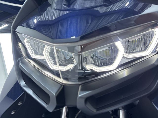 bmw - c-400-gt