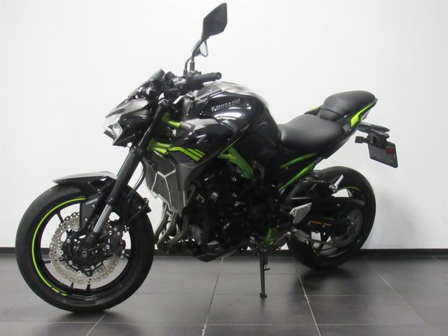 kawasaki - z900