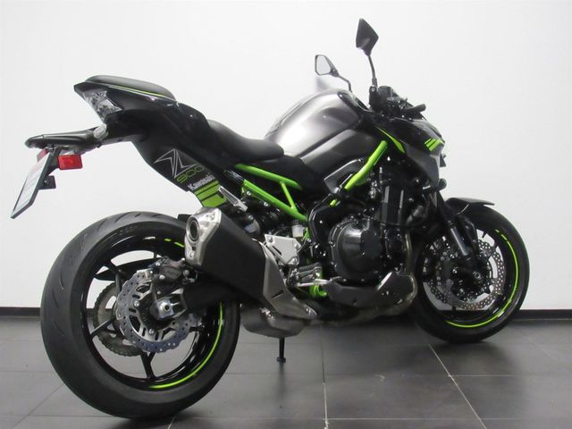 kawasaki - z900
