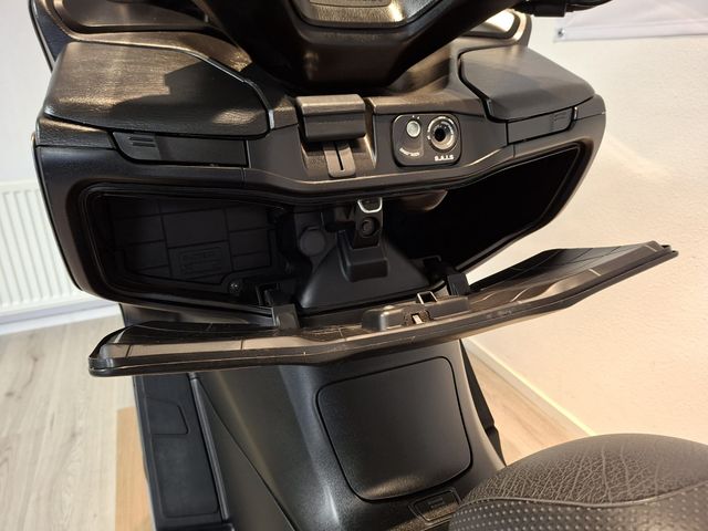 suzuki - burgman-400