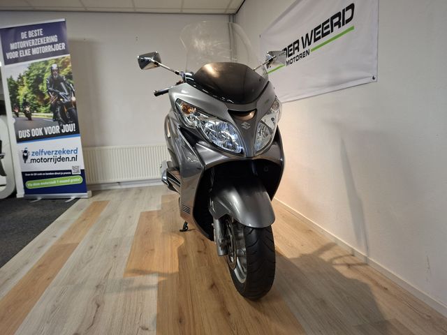 suzuki - burgman-400