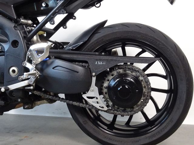 triumph - speed-triple-1050