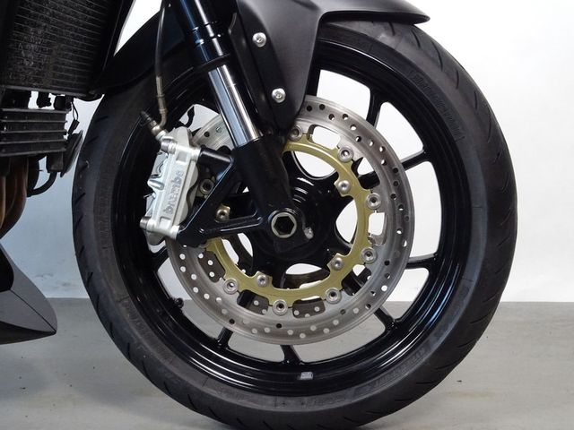 triumph - speed-triple-1050