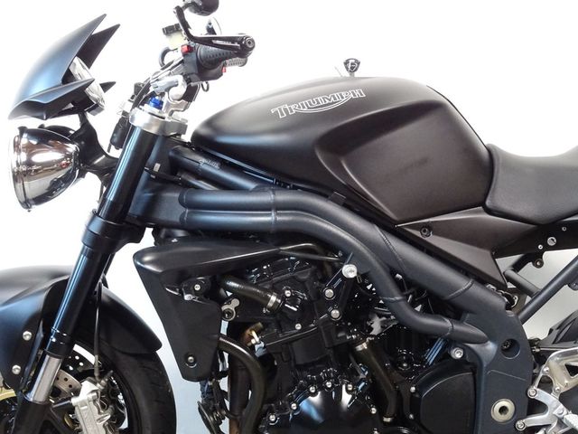 triumph - speed-triple-1050