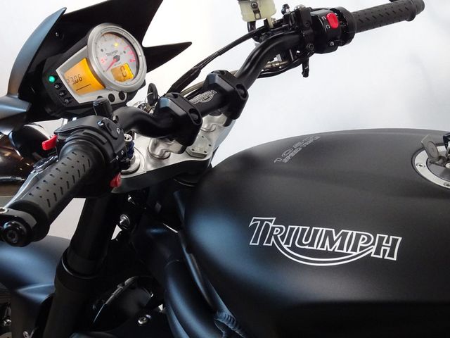 triumph - speed-triple-1050