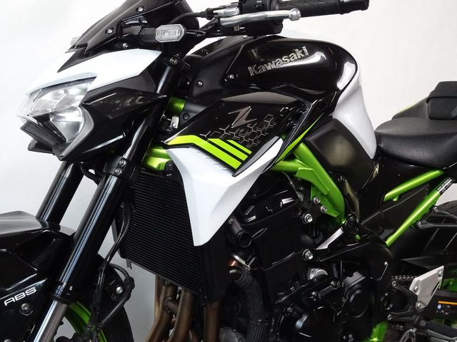 kawasaki - z900
