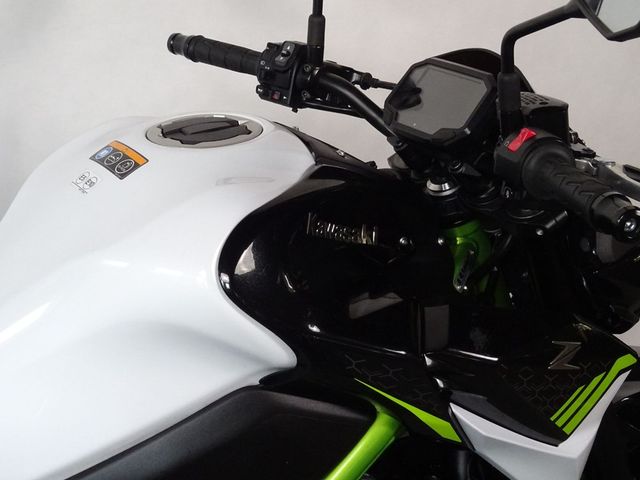 kawasaki - z900