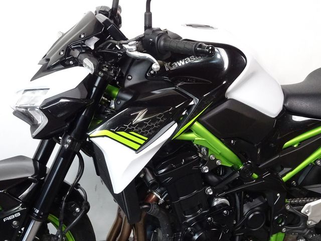kawasaki - z900