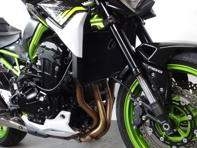 kawasaki - z900