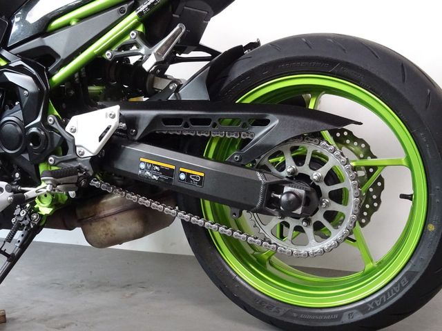 kawasaki - z900