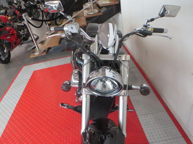 suzuki - new-intruder-m-800