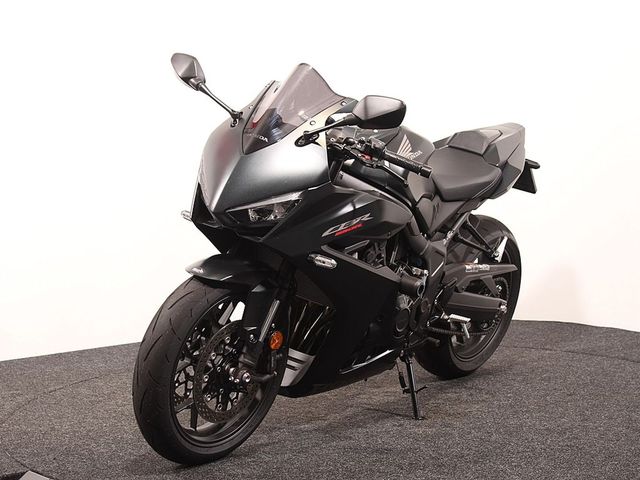 honda - cbr-650-r