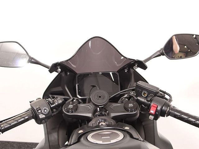 honda - cbr-650-r