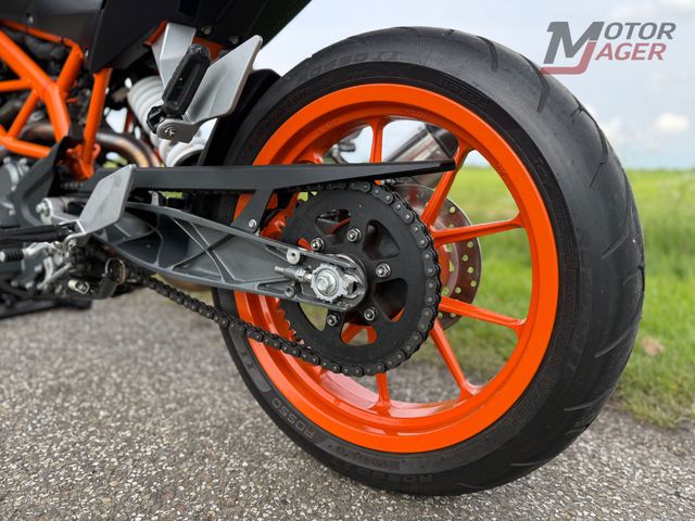 ktm - 390-duke-abs