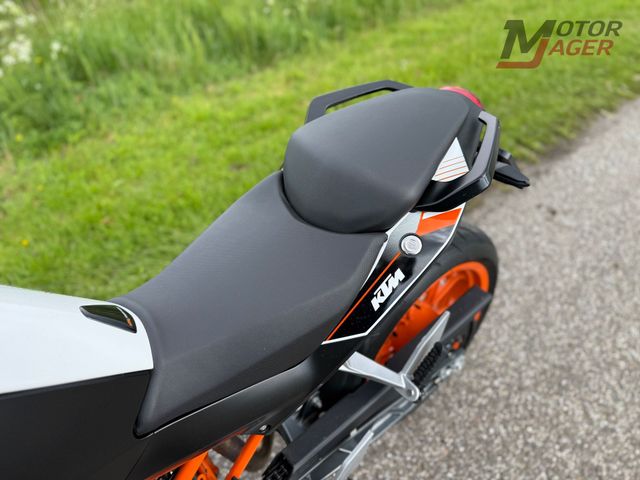 ktm - 390-duke-abs