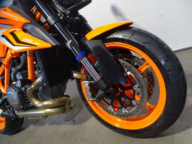 ktm - 1290-super-duke-r