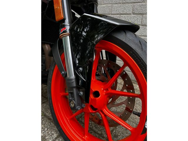 ktm - 390-duke-abs