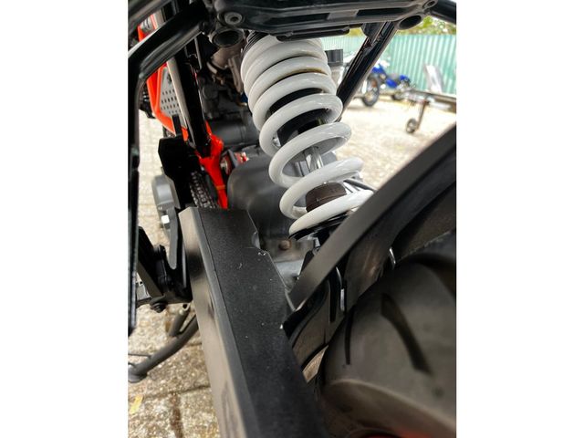 ktm - 390-duke-abs