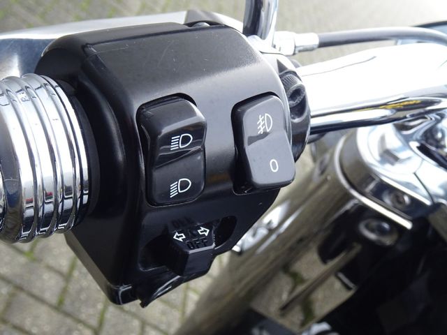 triumph - thunderbird-commander