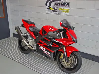 HONDA CBR 900 RR FIREBLADE – foto 4