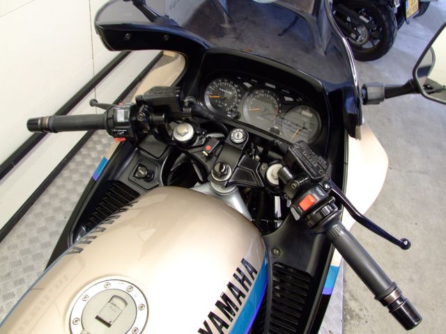 yamaha - fj-1200--abs