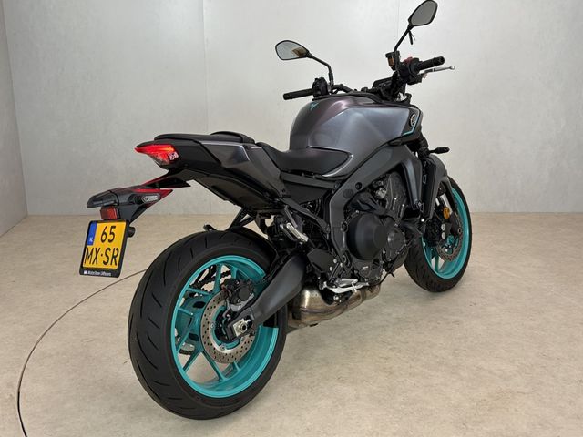 yamaha - mt-09-y-amt