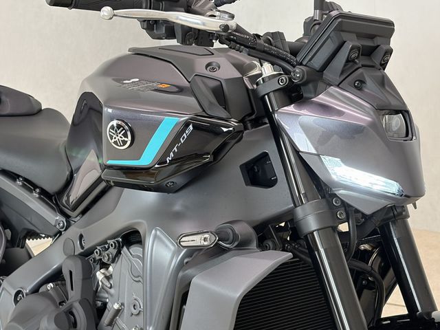 yamaha - mt-09-y-amt