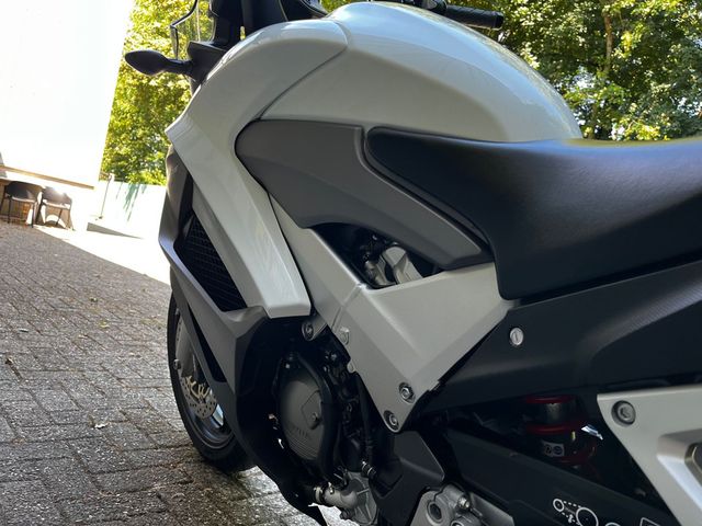 honda - vfr-800-x-crossrunner