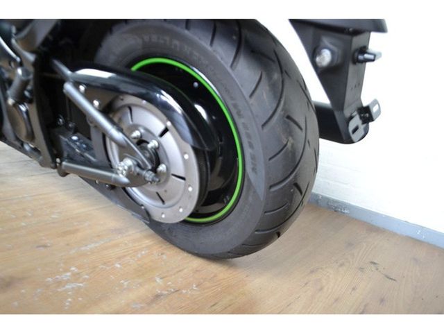 kawasaki - vn-900-custom