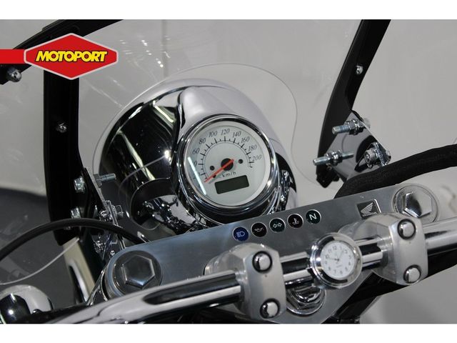 honda - vt-1100-c3-aero