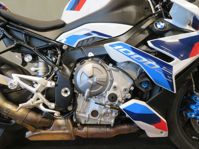 bmw - m-1000-r