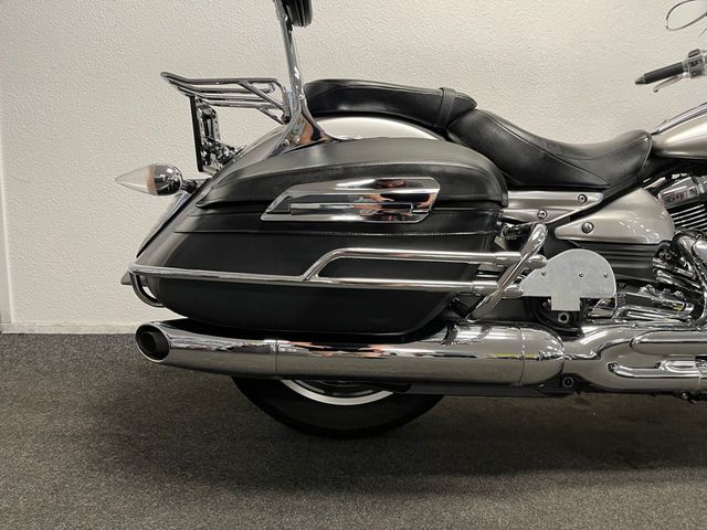 yamaha - xv-1900-midnight-star