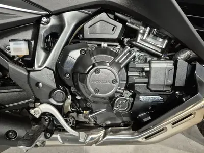 HONDA NT 1100 DCT – foto 4