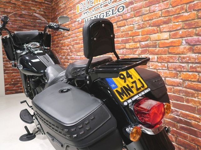 harley-davidson - heritage-softail-classic-114-flhcs