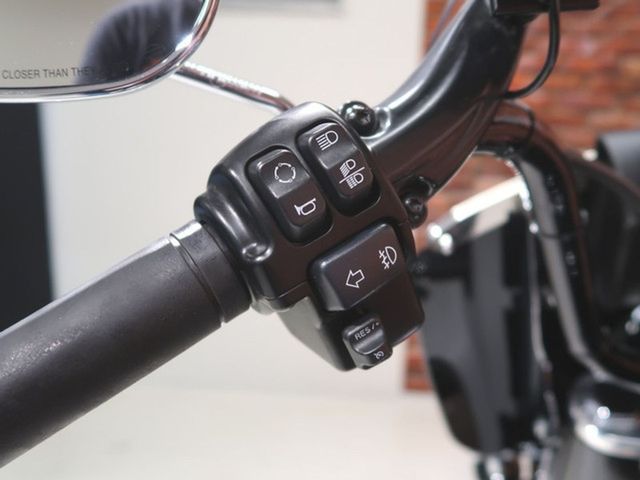 harley-davidson - heritage-softail-classic-114-flhcs