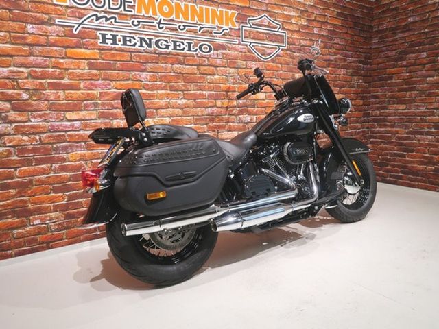harley-davidson - heritage-softail-classic-114-flhcs