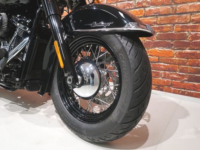 harley-davidson - heritage-softail-classic-114-flhcs