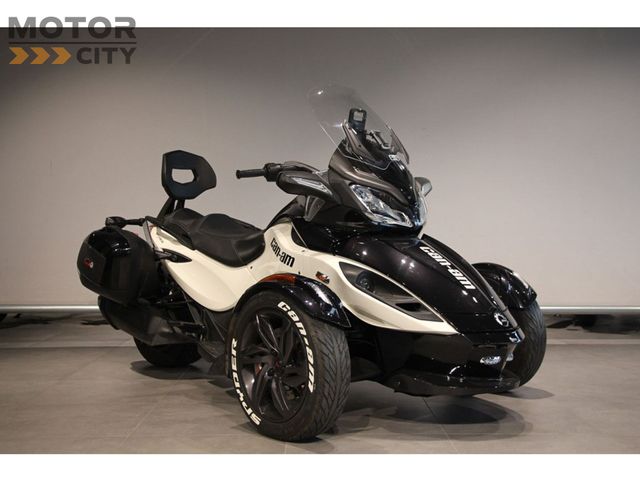 can-am - spyder-st