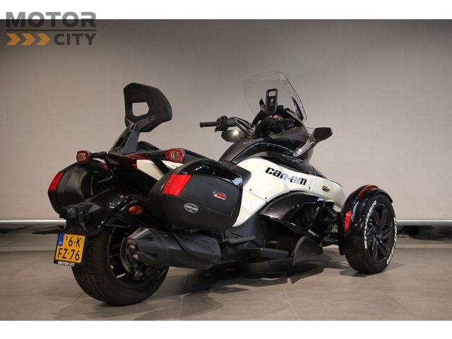 can-am - spyder-st