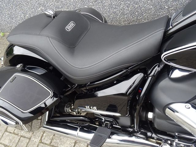 bmw - r-18-b