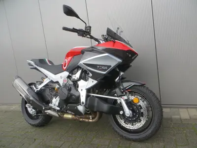 BIMOTA TESI 2 D – foto 3
