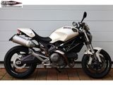 DUCATI MONSTER 696
