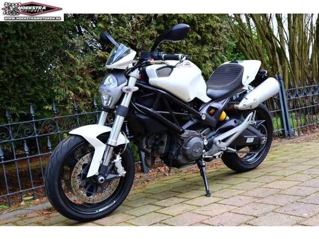 ducati - monster-696