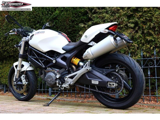 ducati - monster-696